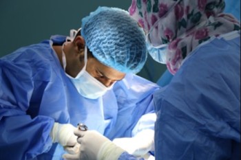 Hospital staff using Cognitisoft HMS on a tablet